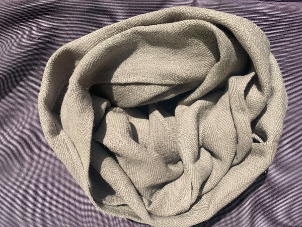 Knokkon nettle-hemp-cotton scarf 145 cm, grey - Image 3